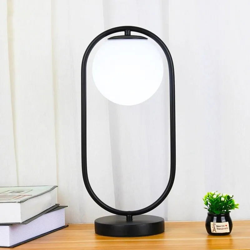 Nachttischlampe Design Mondkugel