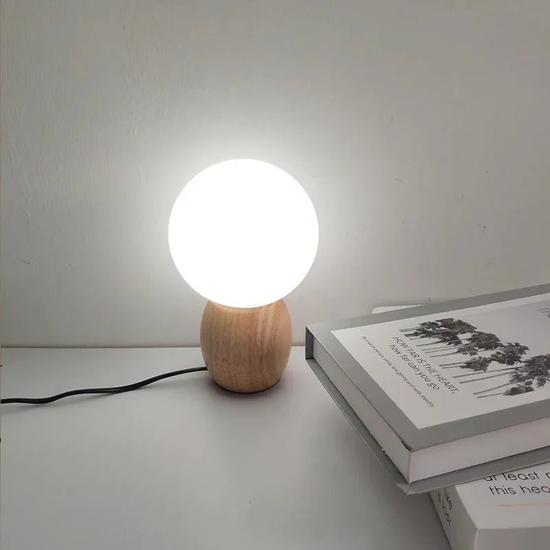 LED-Nachttischlampe Holzkugel