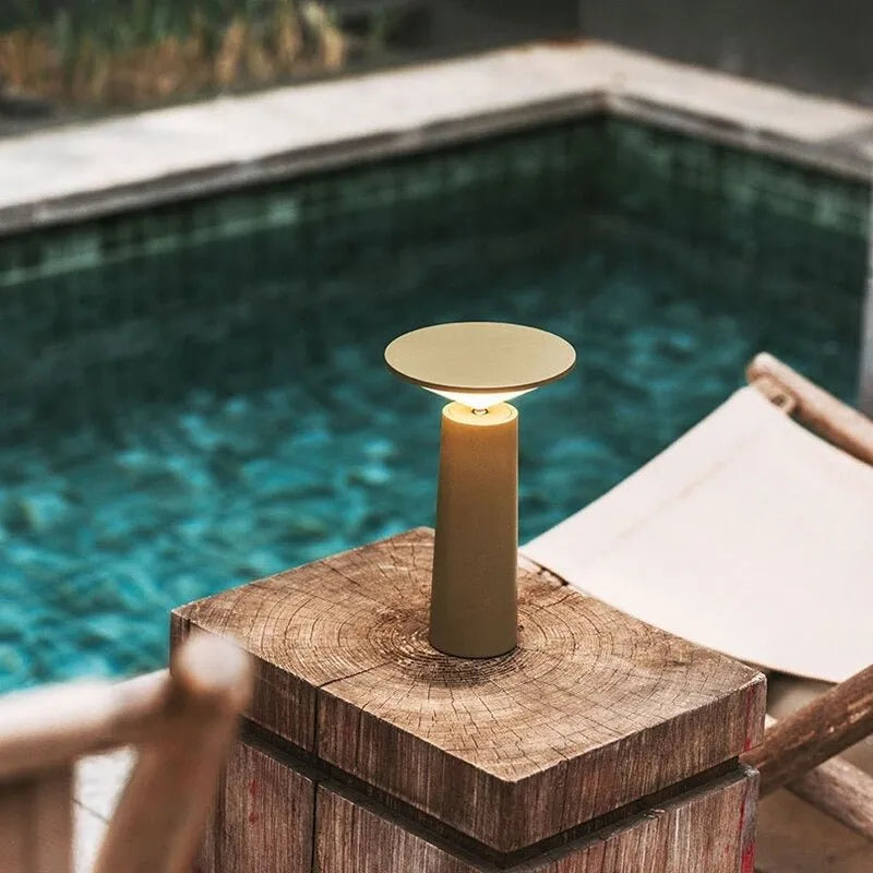 LED-Nachttischlampe Wiederaufladbar