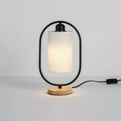 Nachttischlampe Holz im Industriedesign