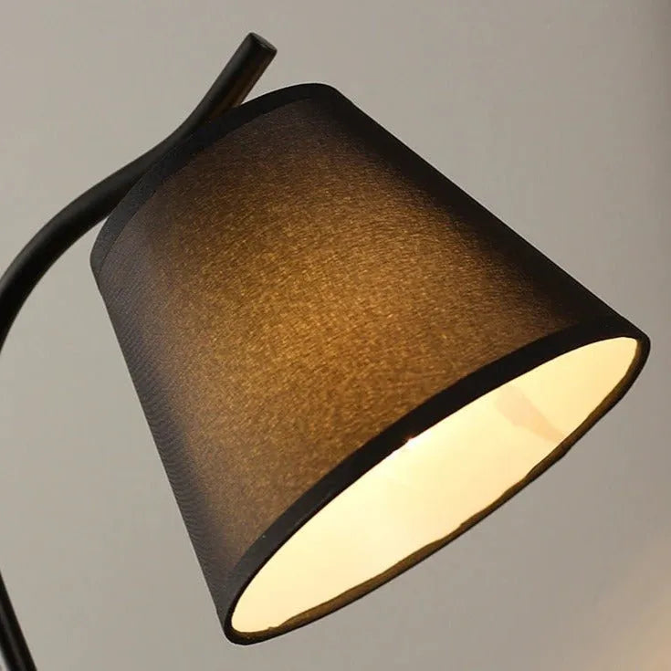 Nordische Industrielle Nachttischlampe